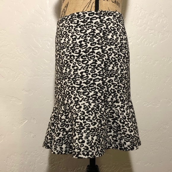 Olsenboye peplum hem skirt, size 13 - Picture 7 of 8